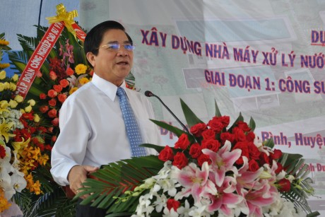 Phó Chủ tịch UBND tỉnh Bình Dương Trần Thanh Liêm phát biểu tại lễ khởi công